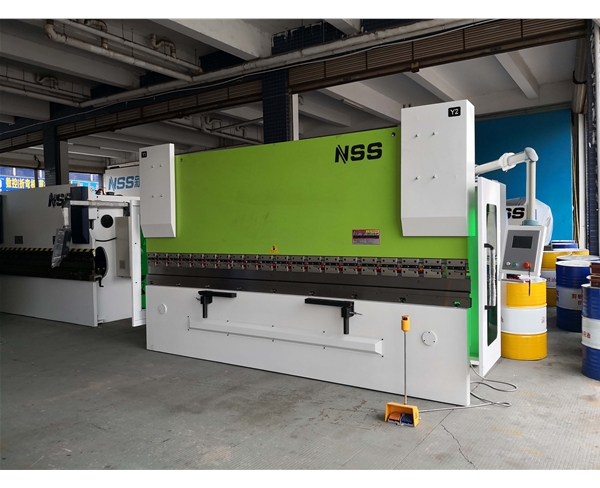 電液全數控170噸4米（4+1軸）